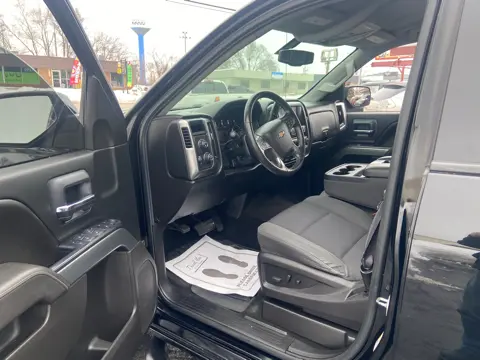 2016 Chevrolet Silverado 1500 LT 4X4 Double Cab Std Box photo 5