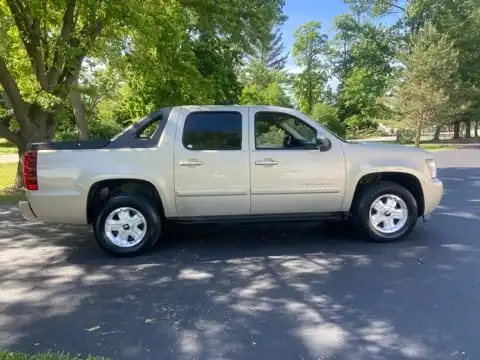 2008 Chevrolet Avalanche's photo
