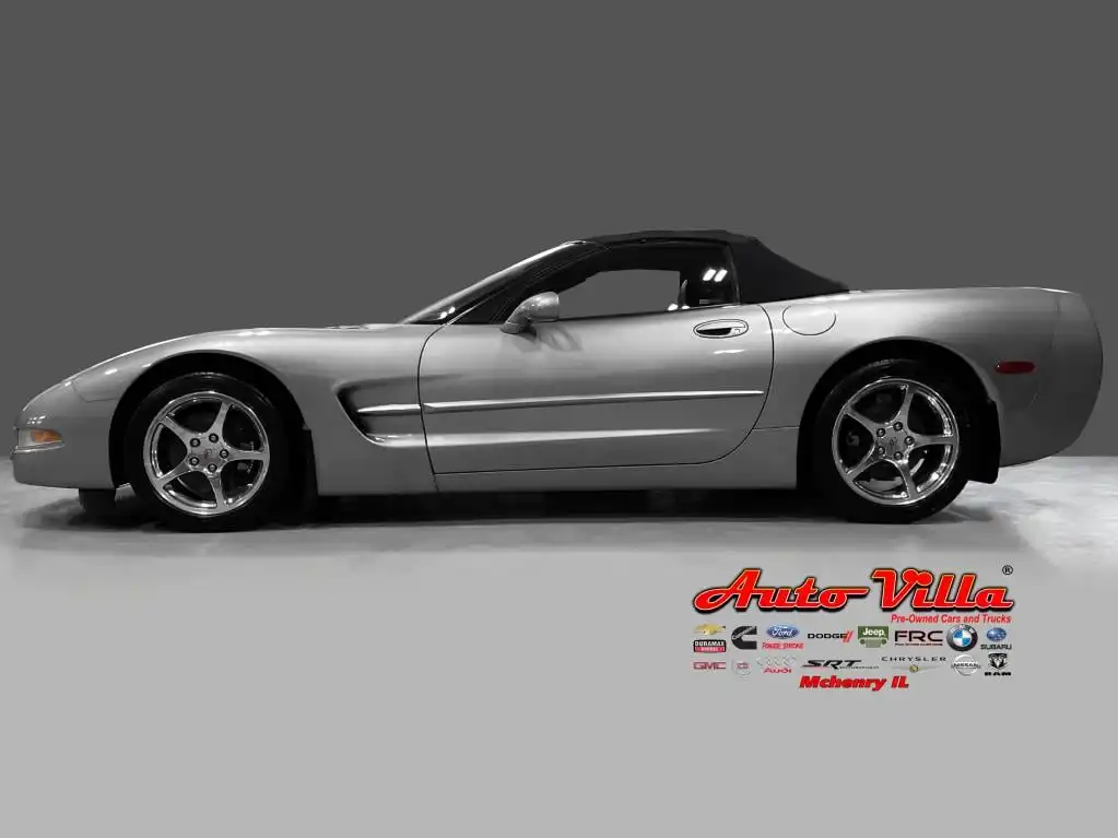 2001 Chevrolet Corvette Convertible's photo