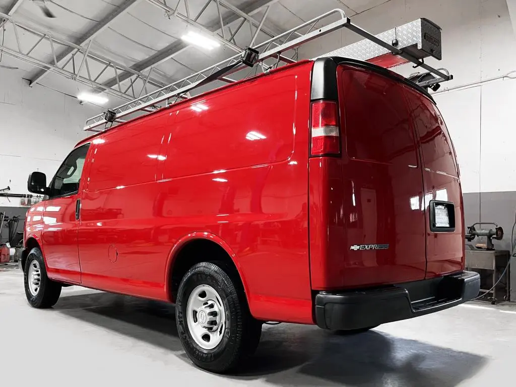 2017 Chevrolet Express 2500 Work Van HD photo 5