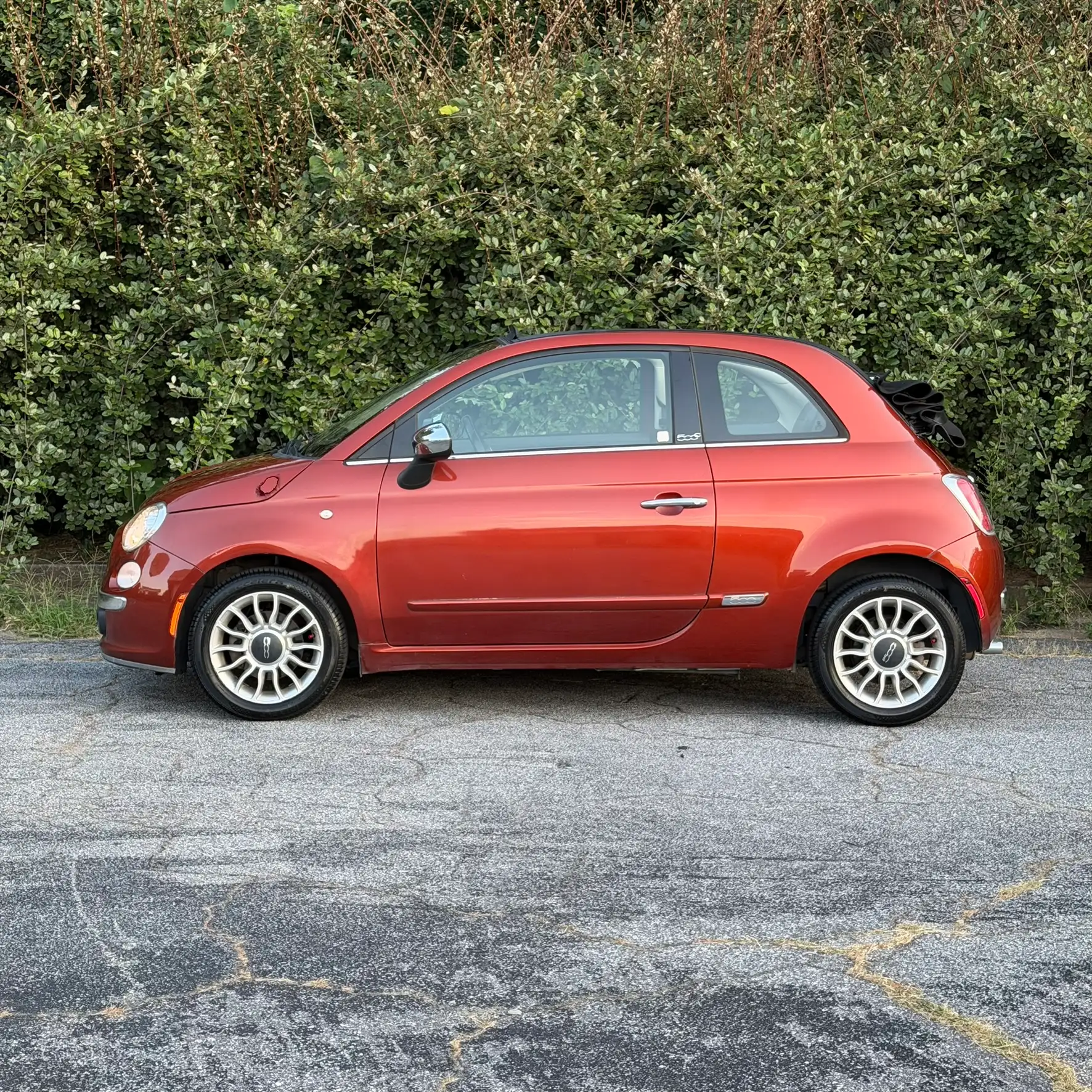 2012 FIAT 500 Lounge Cabrio's photo