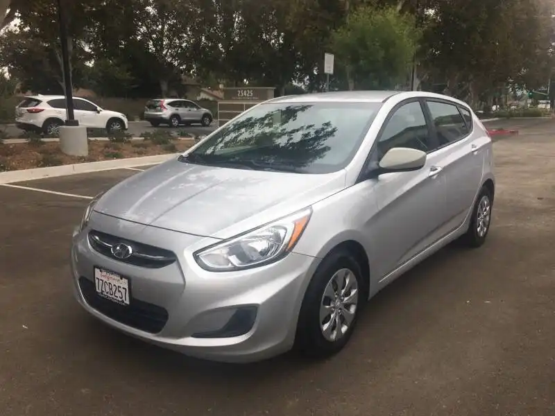 2017 Hyundai Accent SE 5-Door 6-Speed Automatic's photo