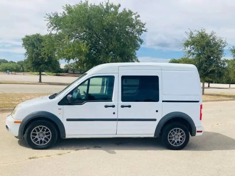 2010 Ford Transit Connect Wagon XL's photo