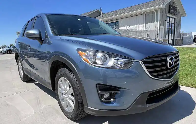 2016 Mazda CX-5 Touring auto's photo