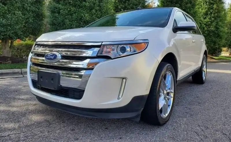 2013 Ford Edge Limited's photo