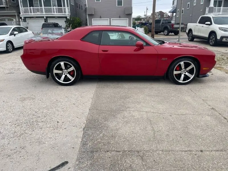 2012 Dodge Challenger SRT8 392 photo 4