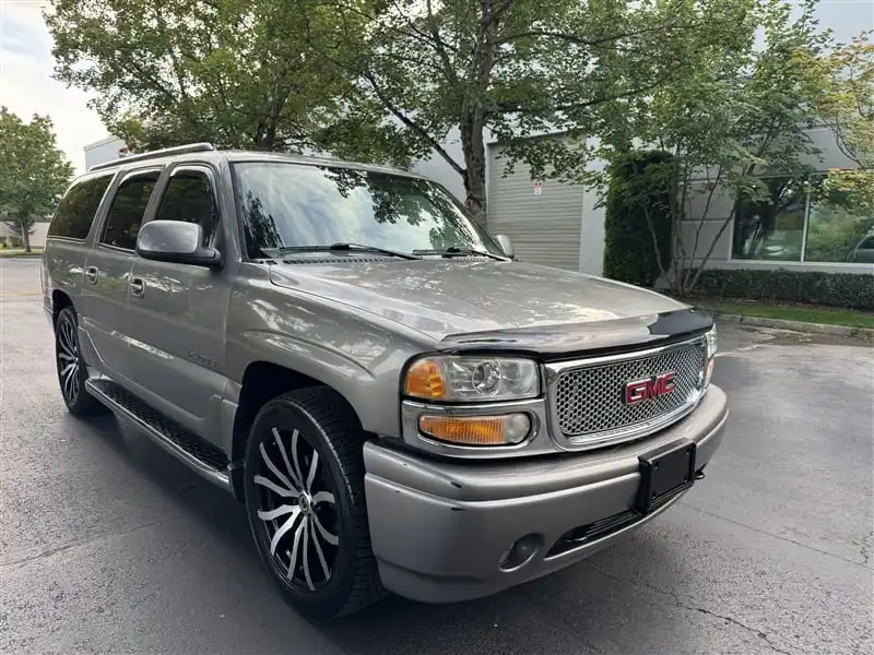 2006 GMC Yukon Denali AWD's photo