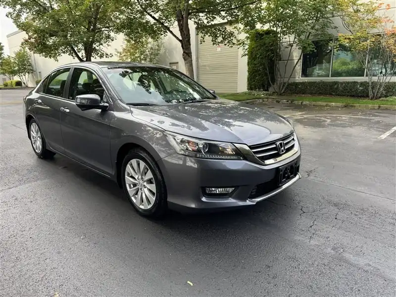 2013 Honda Accord EX Auto's photo