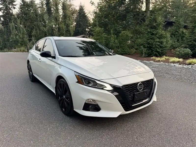 2022 Nissan Altima 2.5 SR AWD's photo