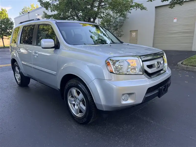 2010 Honda Pilot EX-L 4WD w/ RES's photo