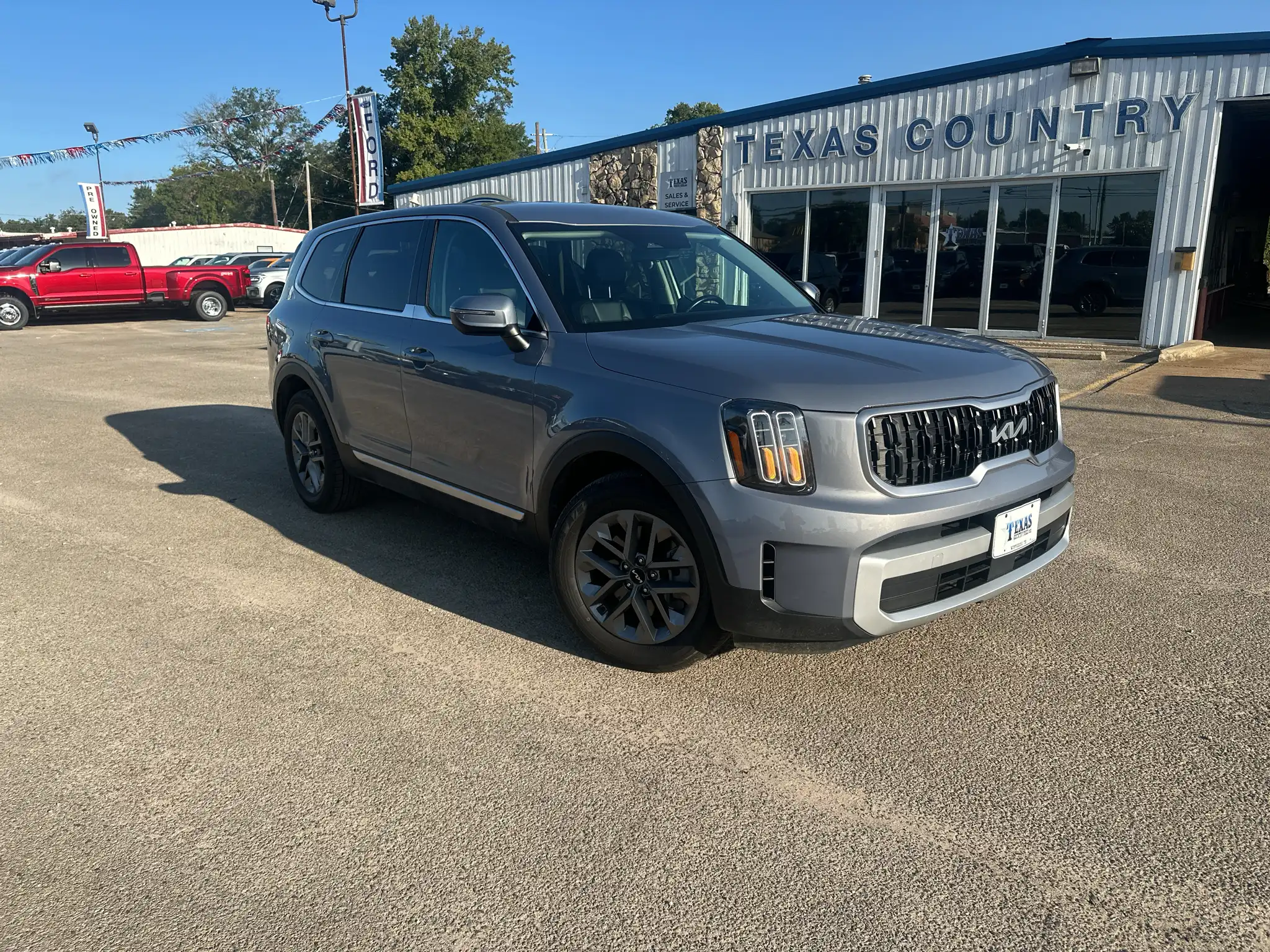 2024 Kia Telluride LX FWD's photo