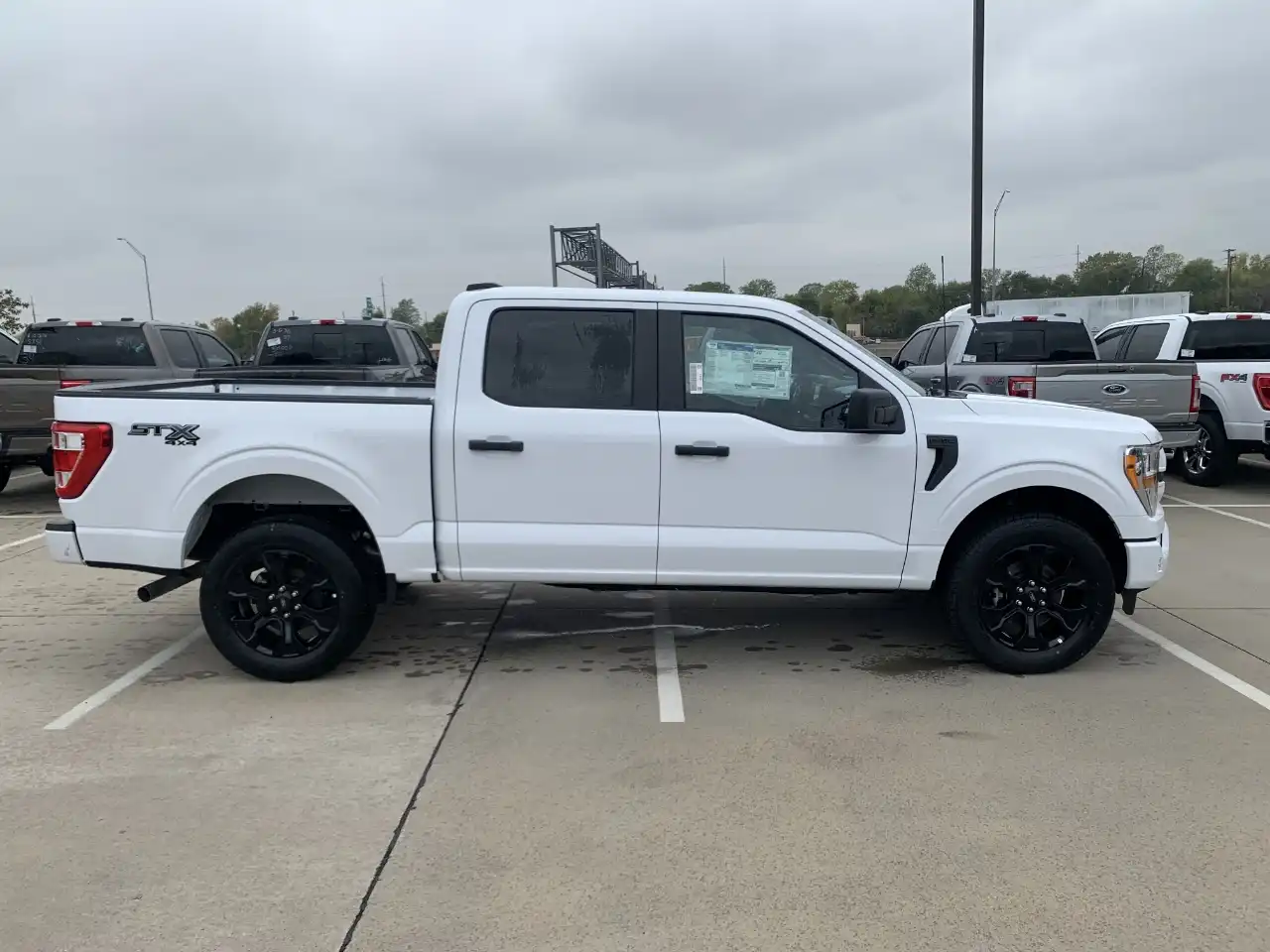 2022 Ford F-150 XL 4x4 SuperCrew 5-1/2 Box's photo