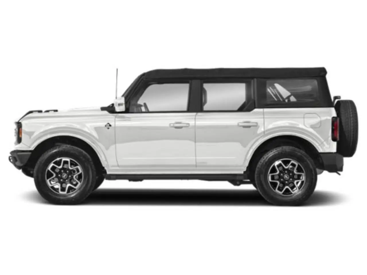 2022 Ford Bronco Outer Banks Advanced 4x4 photo 3