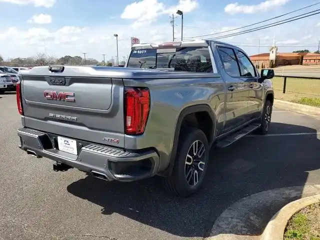 2020 GMC Sierra 4WD Crew Cab Short Box AT4's photo