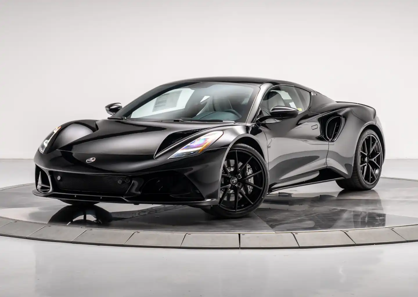 2025 Lotus Emira's photo