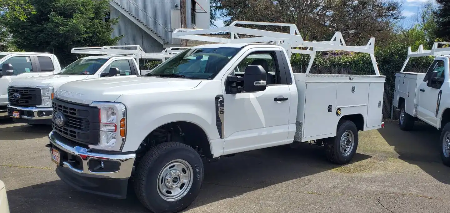 2023 Ford F-250 XL 4x4 Regular Cab 8' Box's photo