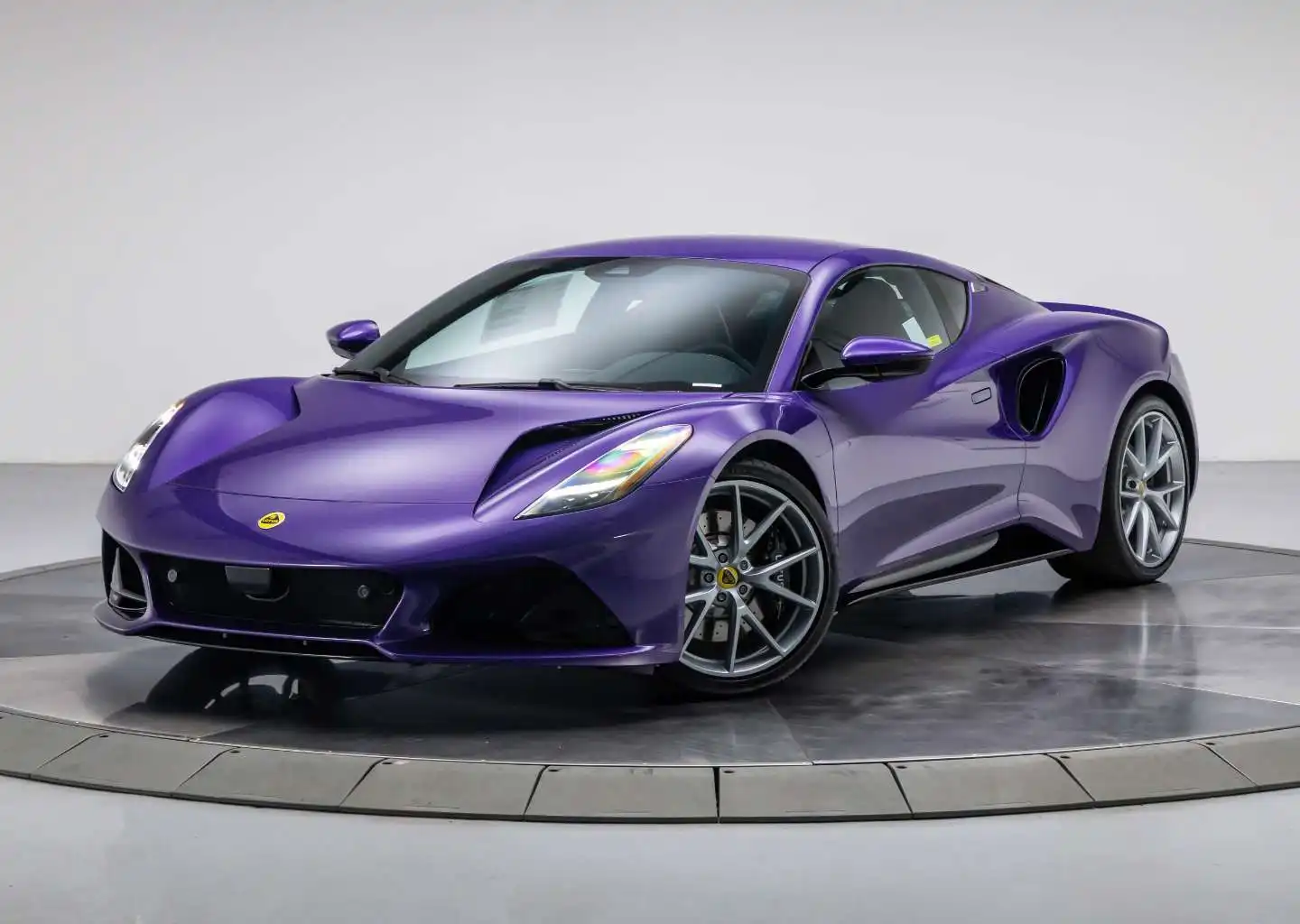 2026 Lotus Emira's photo