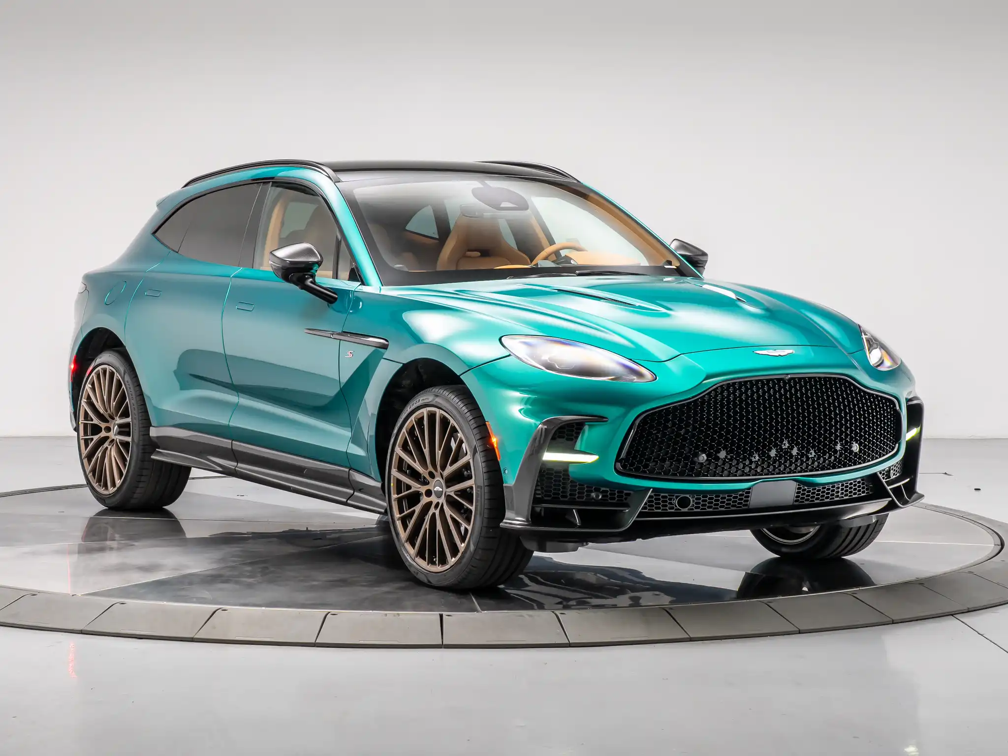 2026 Aston Martin DBX 4.0 V8 S AWD's photo