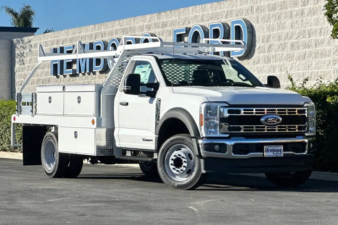 2026 Ford F-450 XL Regular Cab DRW 169 in's photo