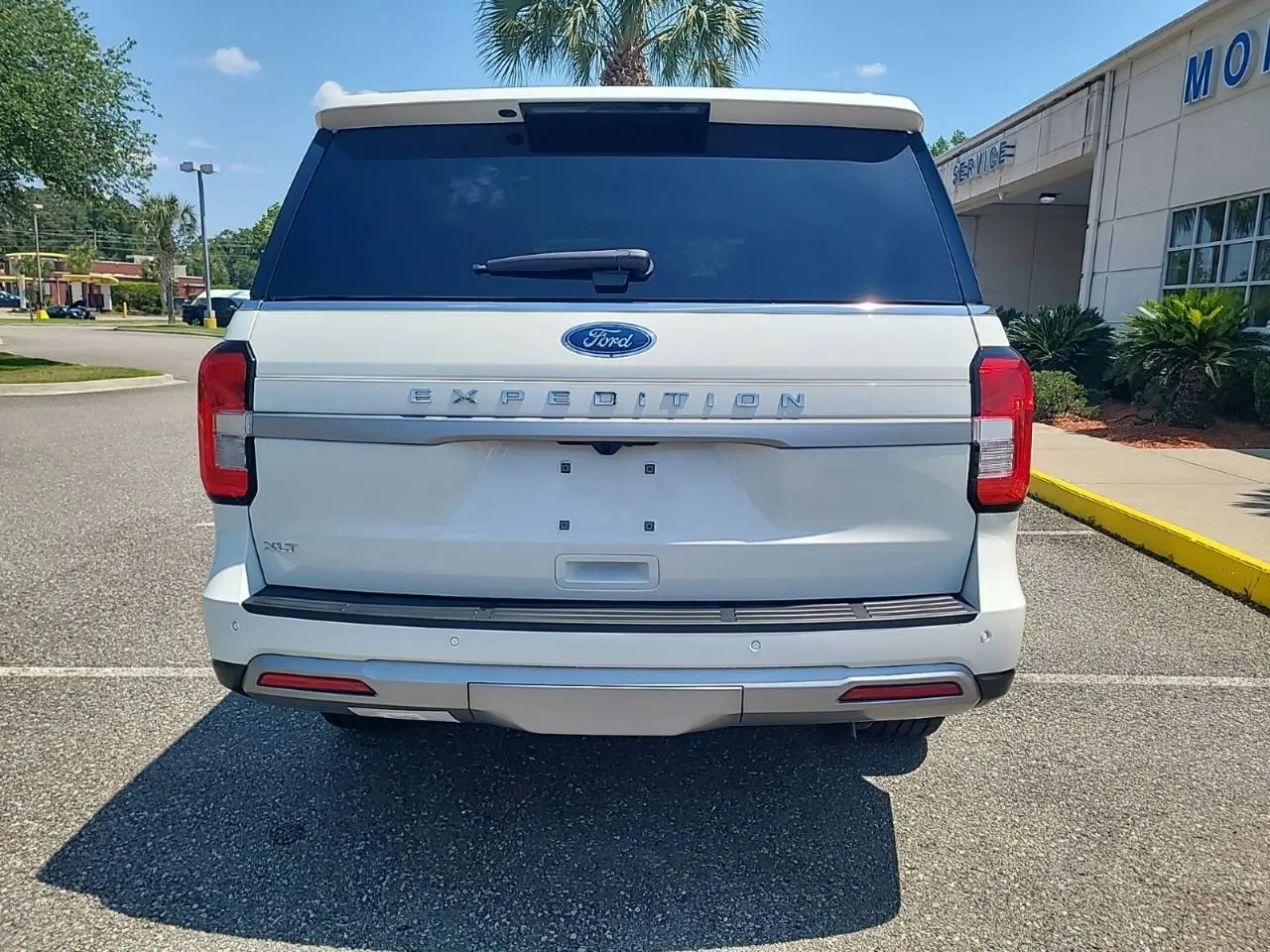 2024 Ford Expedition XLT photo 3