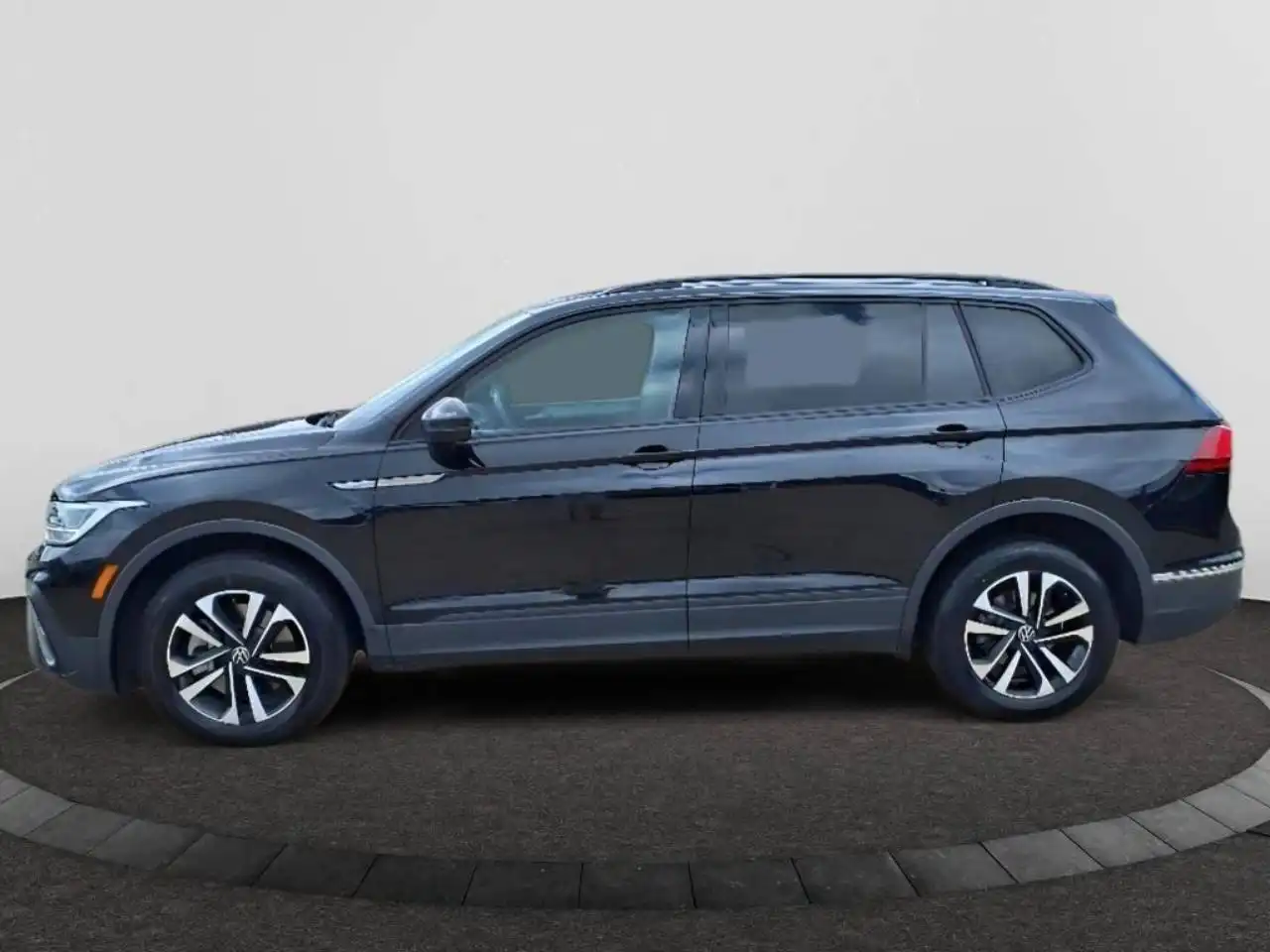 2024 Volkswagen Tiguan 2.0T S 4Motion's photo