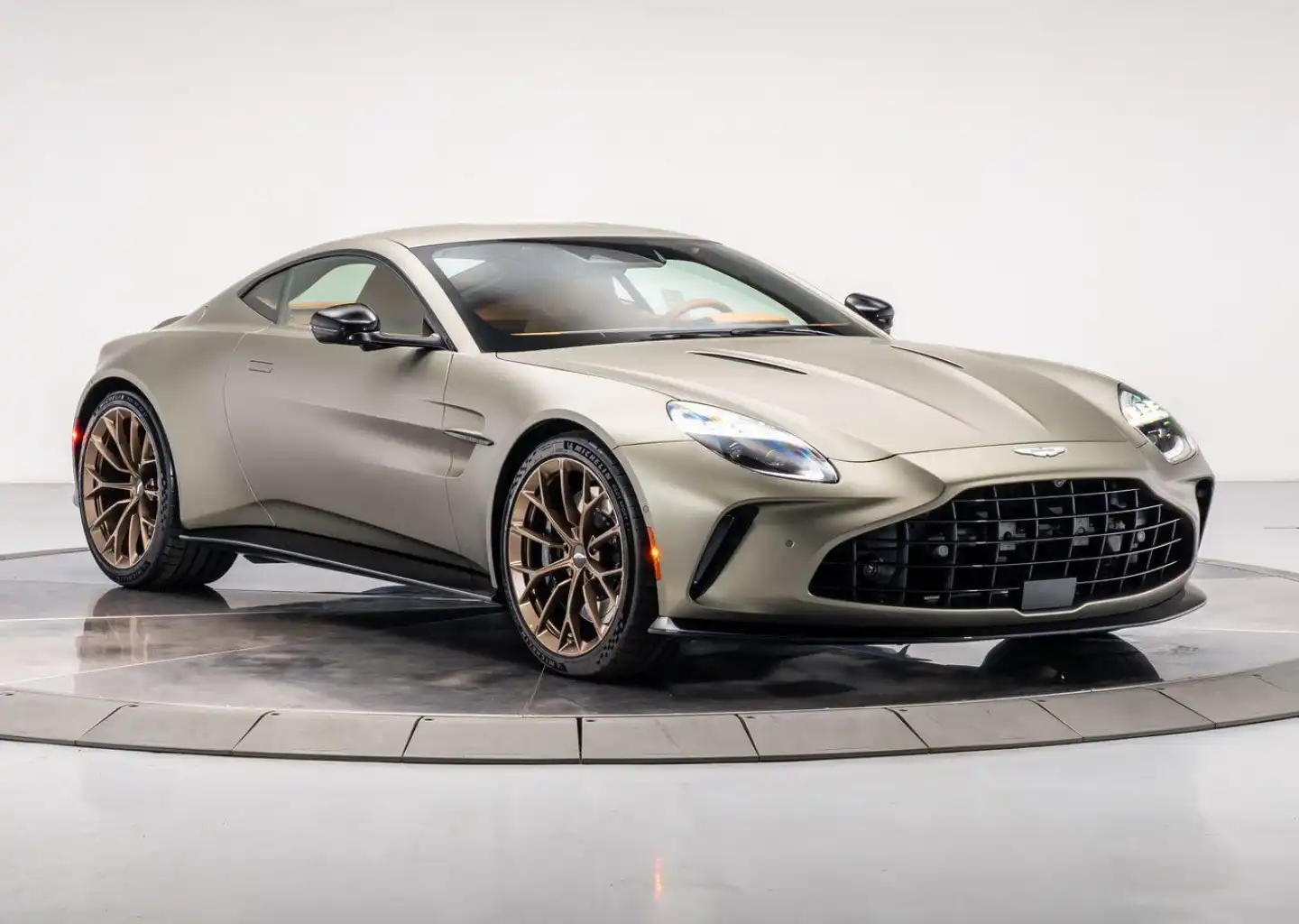 2025 Aston Martin Vantage 4.0 V8 AUTO's photo