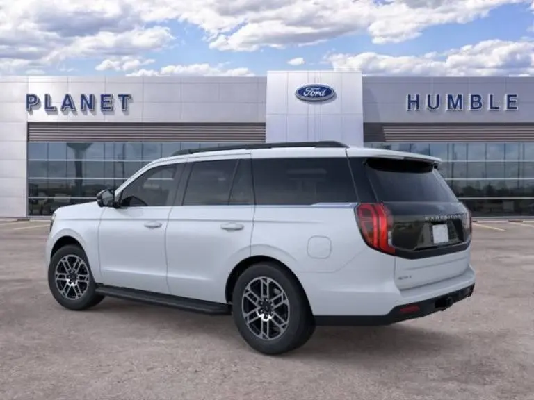2026 Ford Expedition Active photo 4