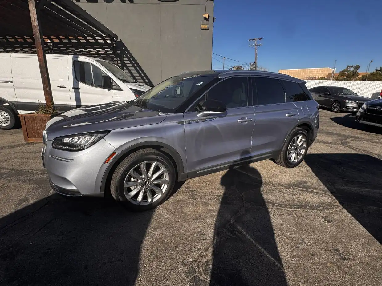 2022 Lincoln Corsair FWD's photo