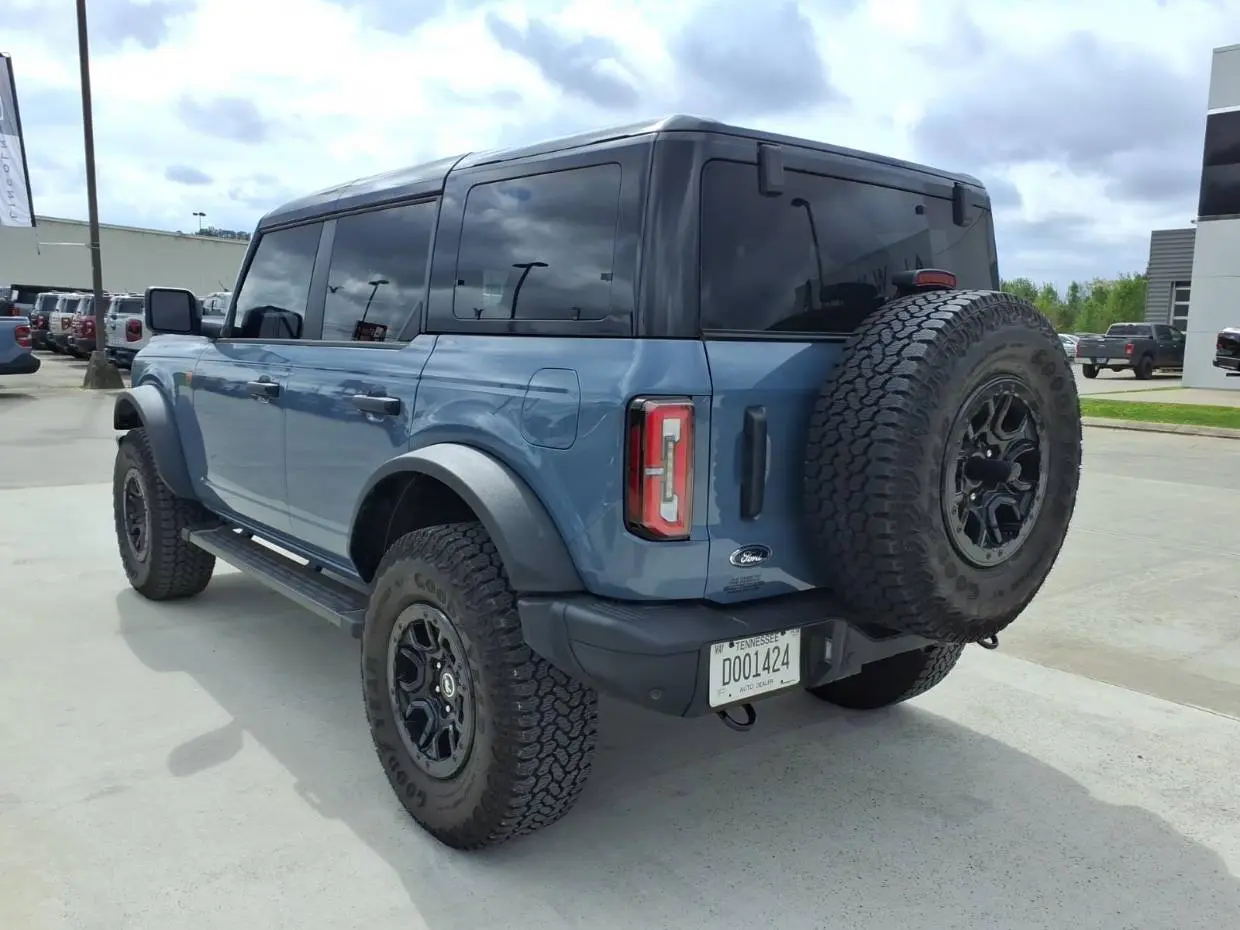 2025 Ford Bronco Badlands 4x4 photo 3