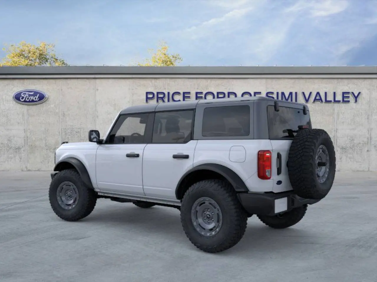 2025 Ford Bronco Base 4x4 photo 4
