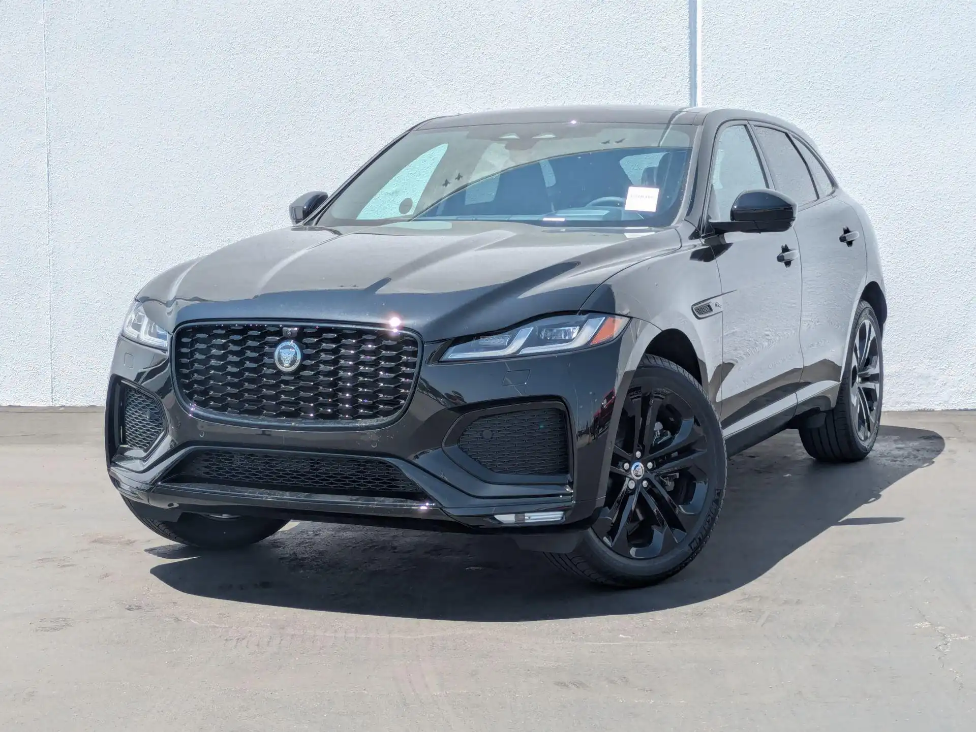 2026 Jaguar F-PACE P250 R-Dynamic S's photo