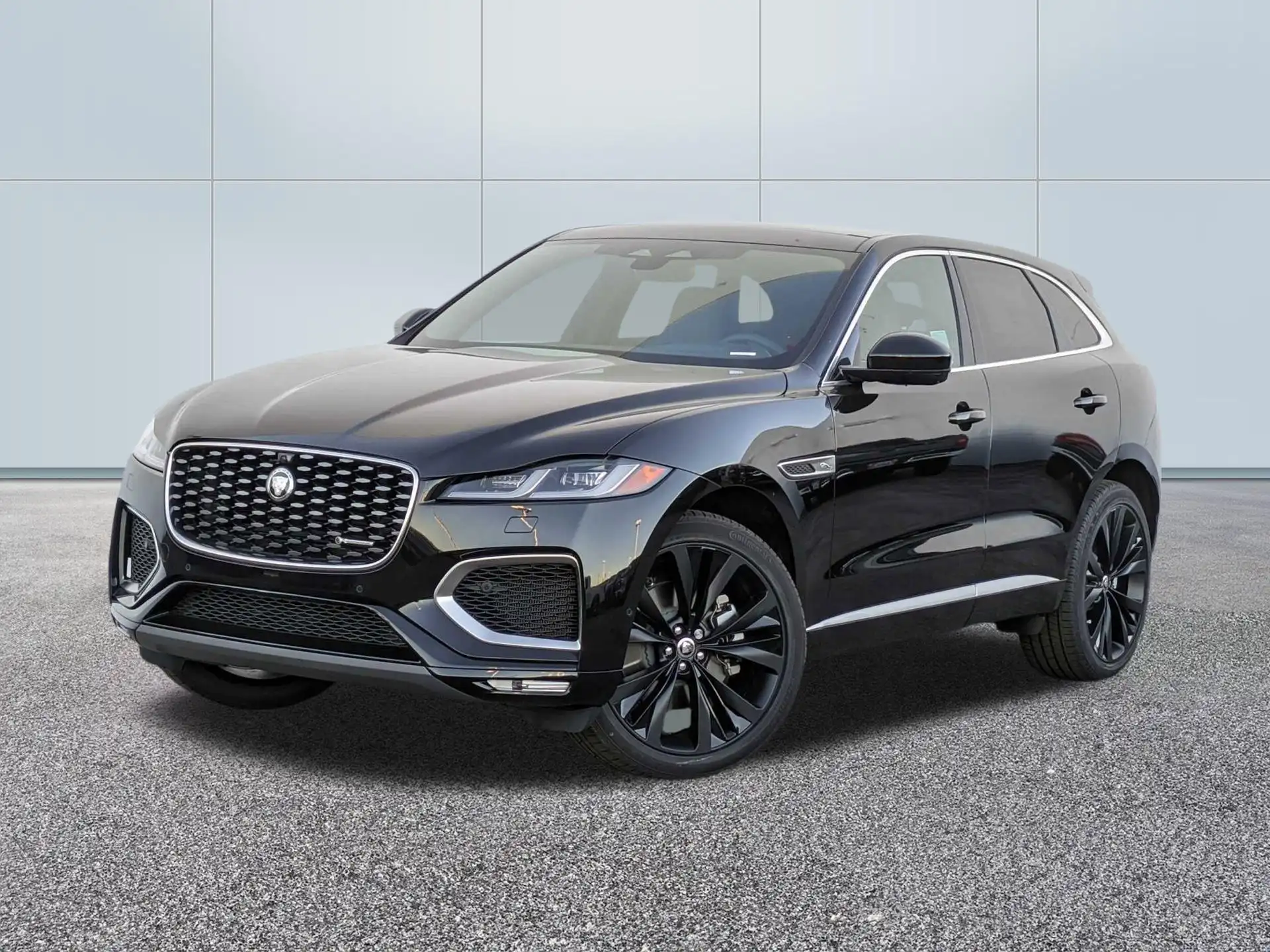 2024 Jaguar F-PACE P400 R-Dynamic S's photo