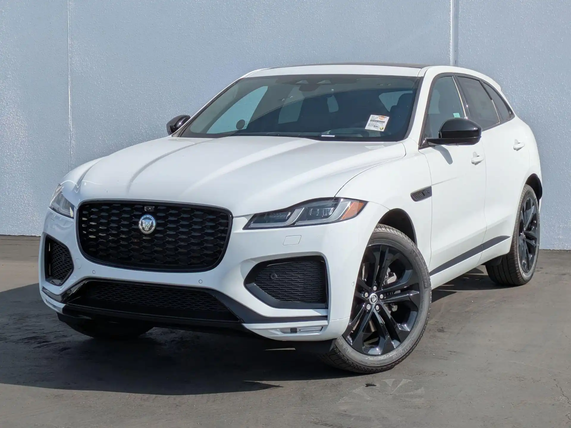 2026 Jaguar F-PACE P250 R-Dynamic S's photo