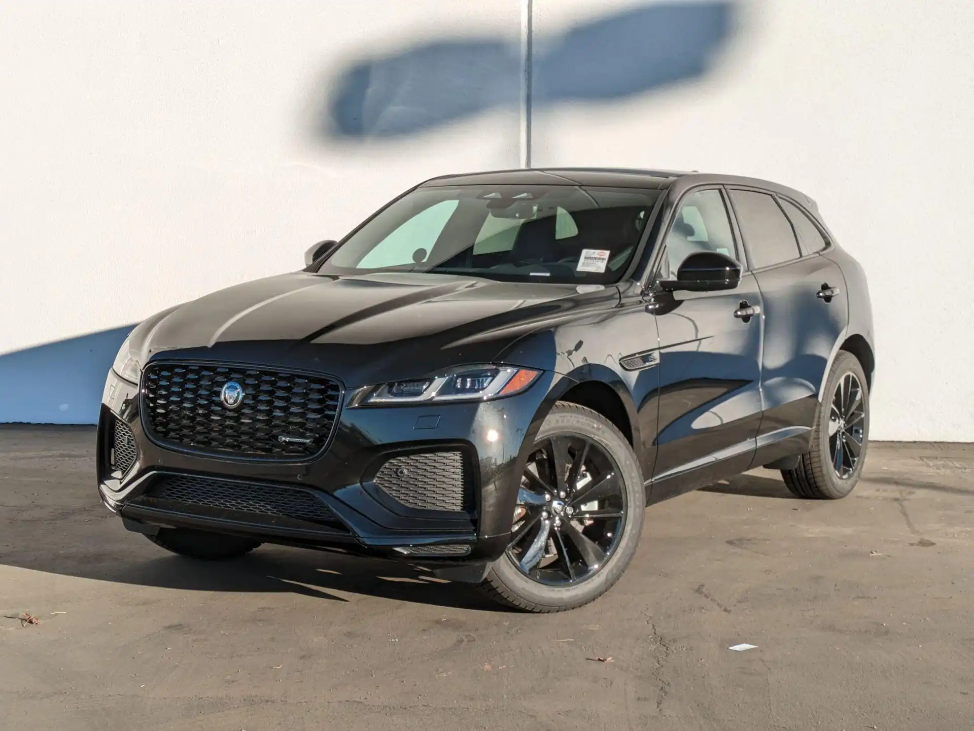 2025 Jaguar F-PACE P250 R-Dynamic S's photo