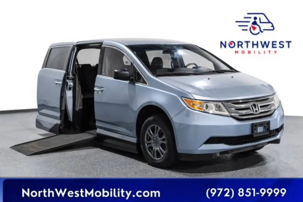2011 Honda Odyssey EX's photo