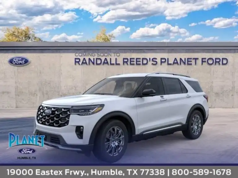 2026 Ford Explorer Platinum's photo