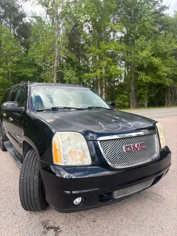 2007 GMC Yukon Denali photo 5