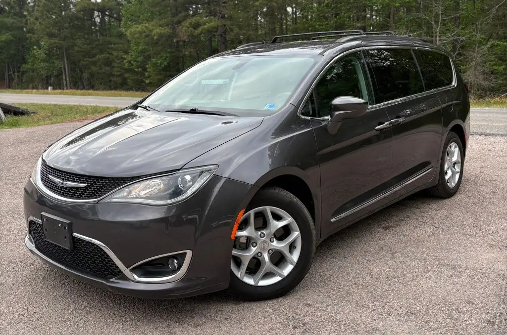 Vehicle Image 2