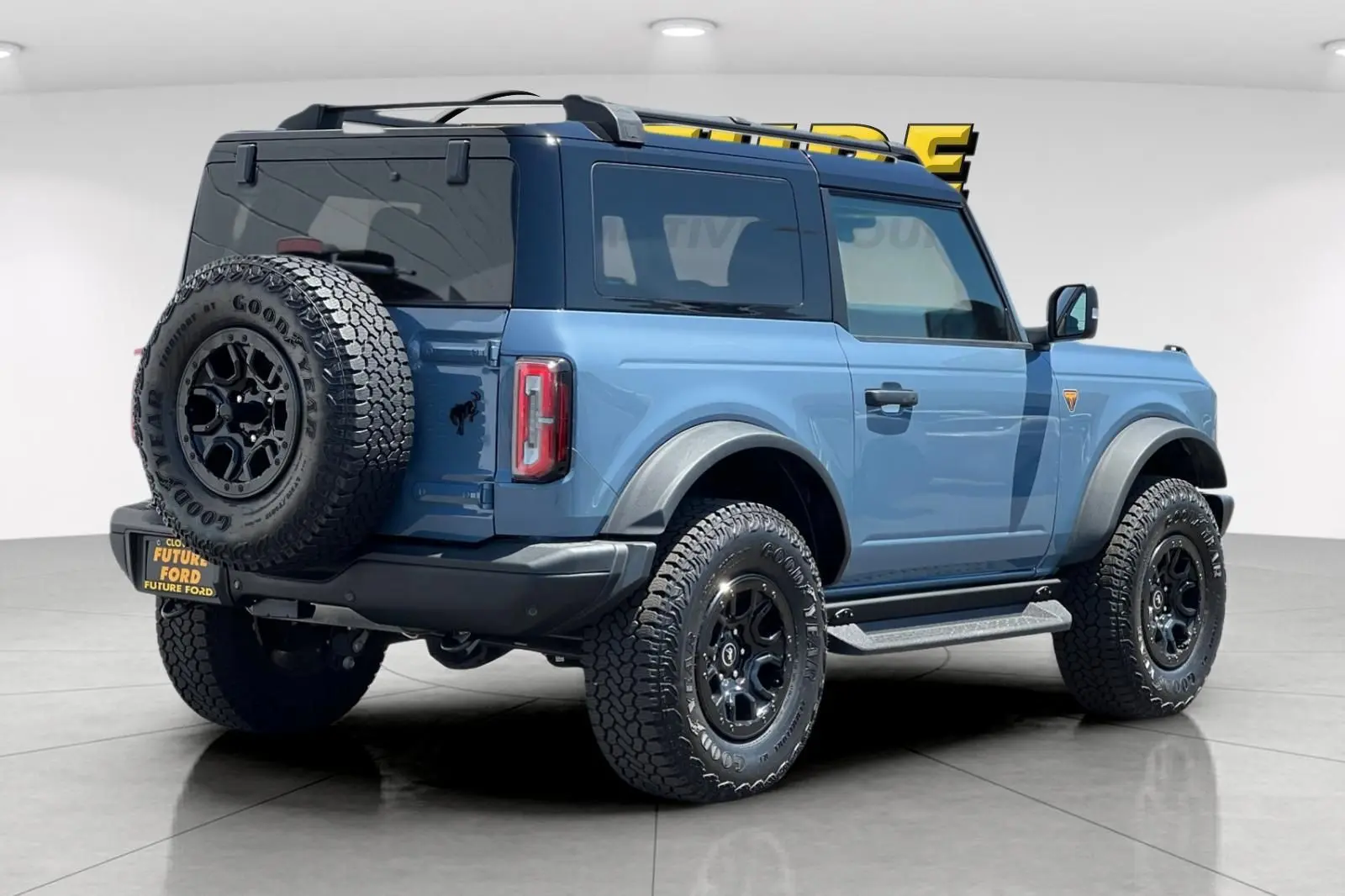 2025 Ford Bronco Badlands 4x4 photo 3