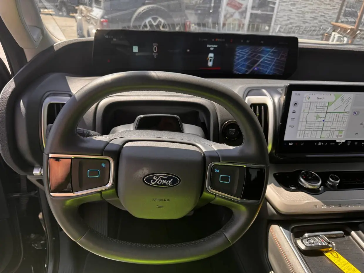 2025 Ford Expedition Active 4x4 photo 5