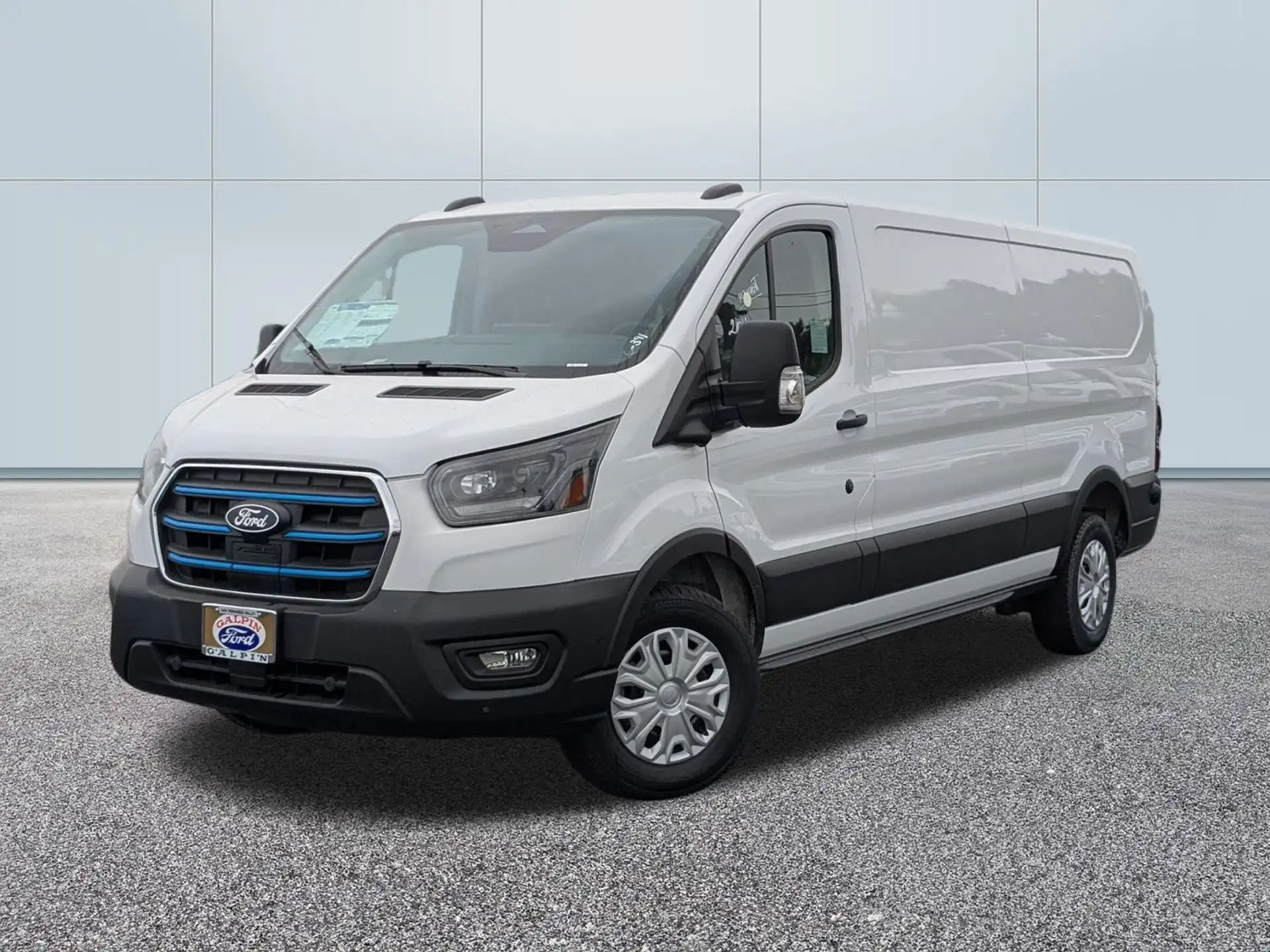 2026 Ford E-Transit BEV 350 Low Roof 148 WB's photo