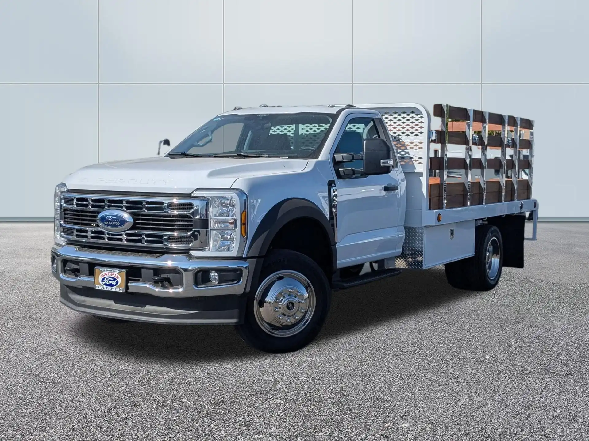2026 Ford F-450 XL Regular Cab DRW 169 in's photo