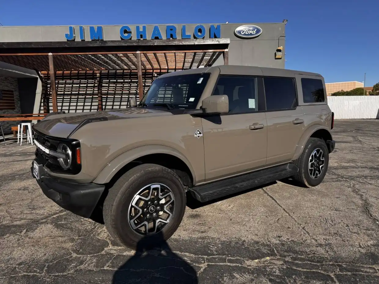 2025 Ford Bronco Outer Banks 4x4's photo