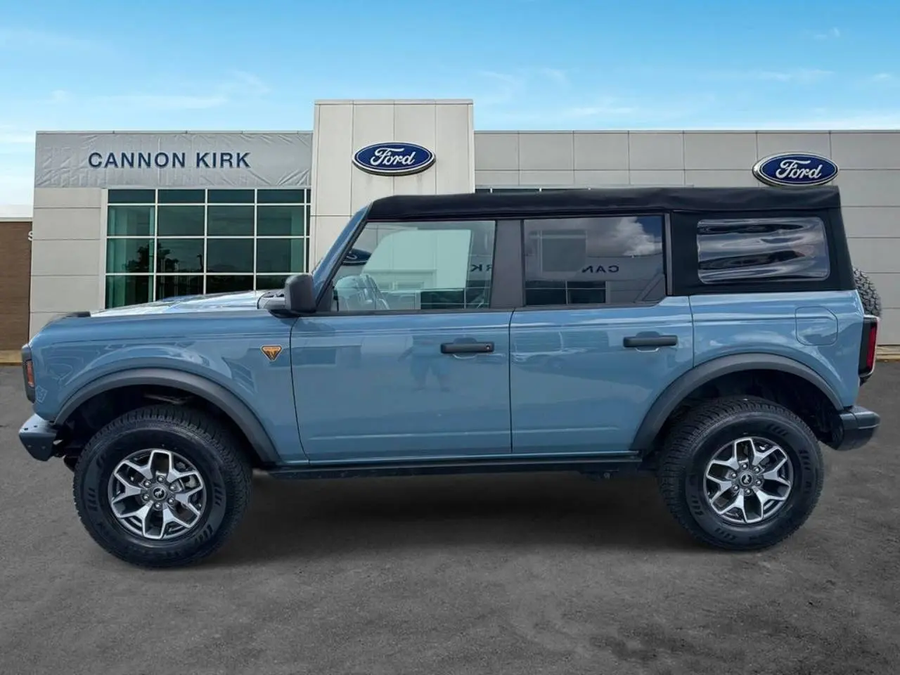 2021 Ford Bronco Badlands 4x4 photo 4