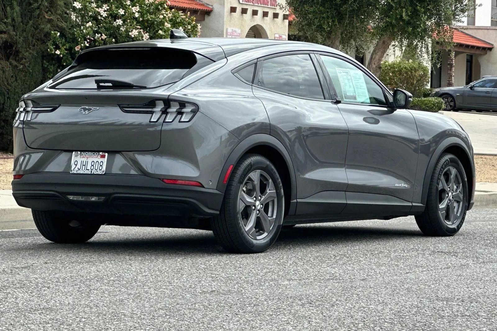 2023 Ford Mustang-Mach-e Select photo 4
