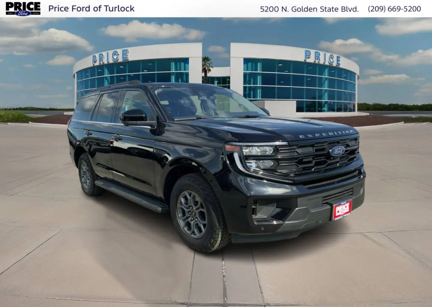 2025 Ford Expedition Active photo 3