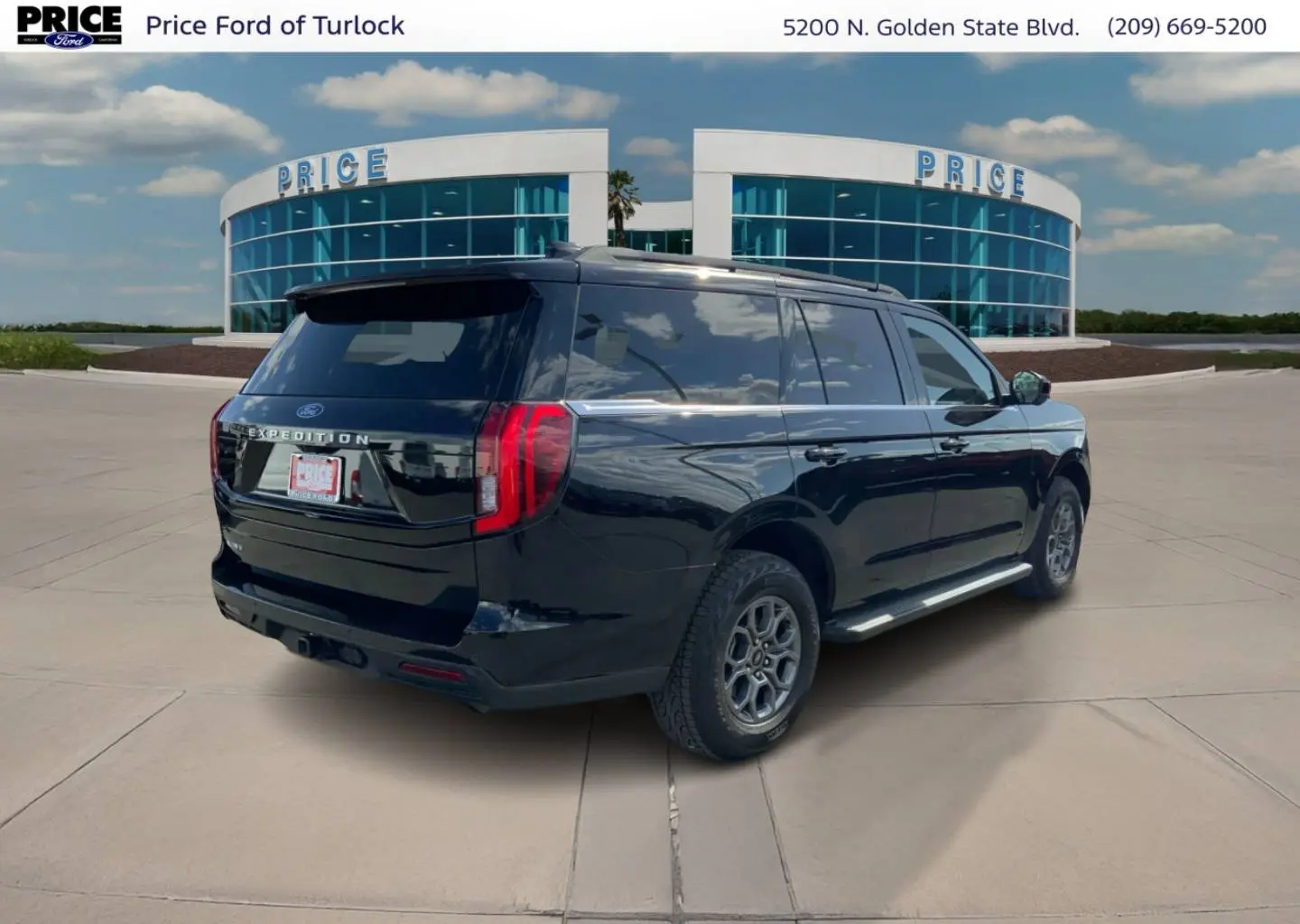 2025 Ford Expedition Active photo 5