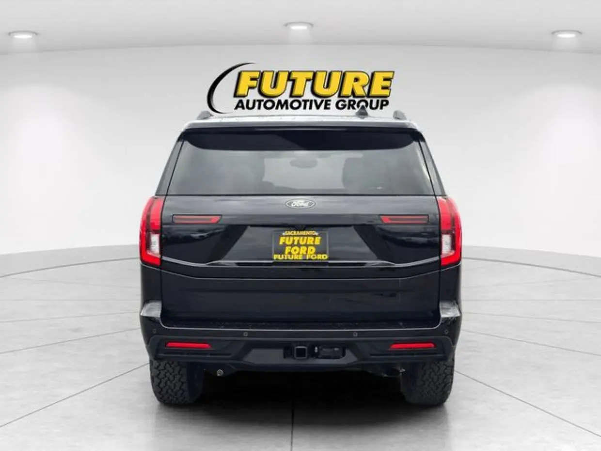 2026 Ford Expedition Tremor 4x4 photo 5
