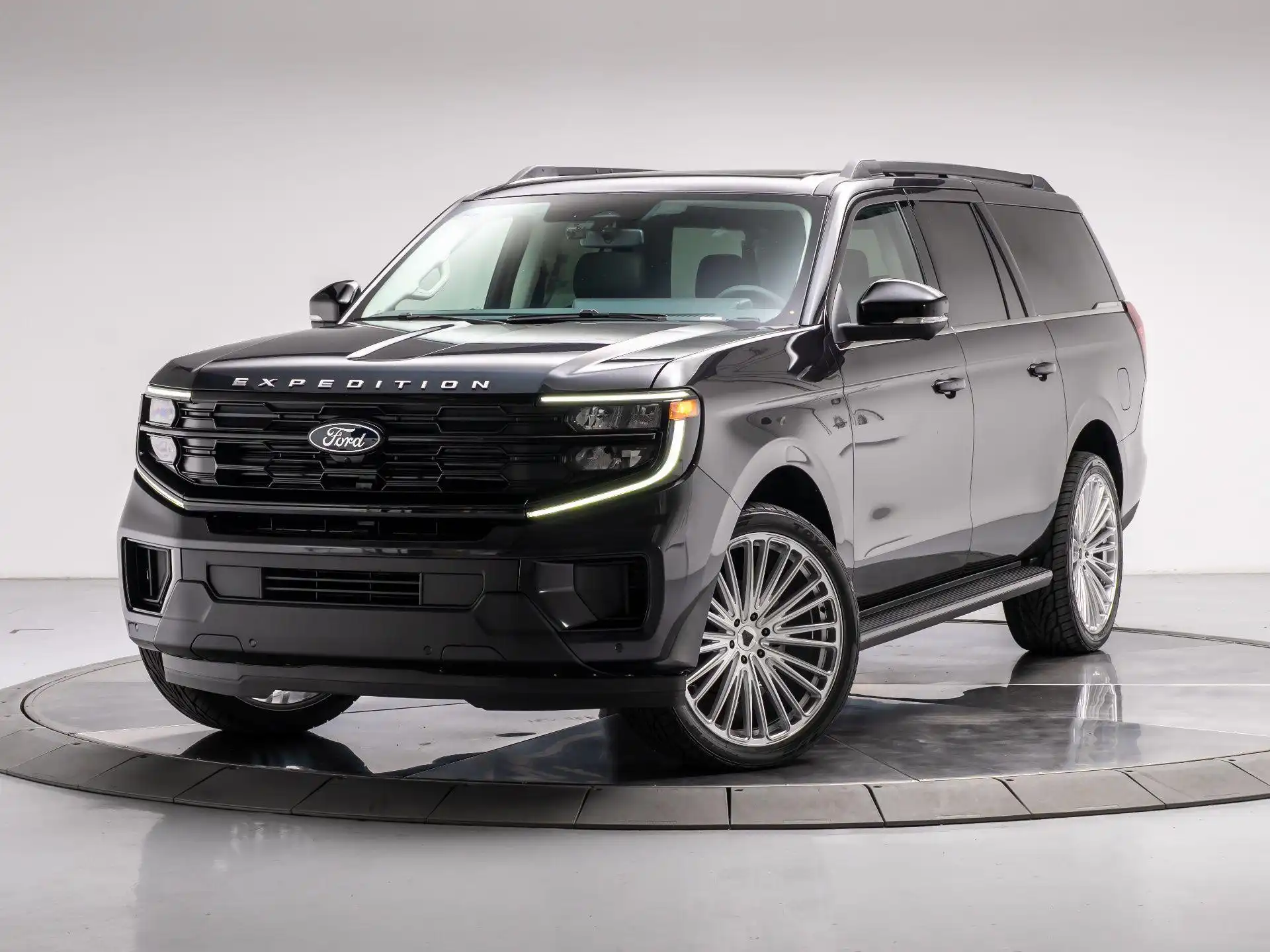 2026 Ford Expedition Active 4WD MAX's photo