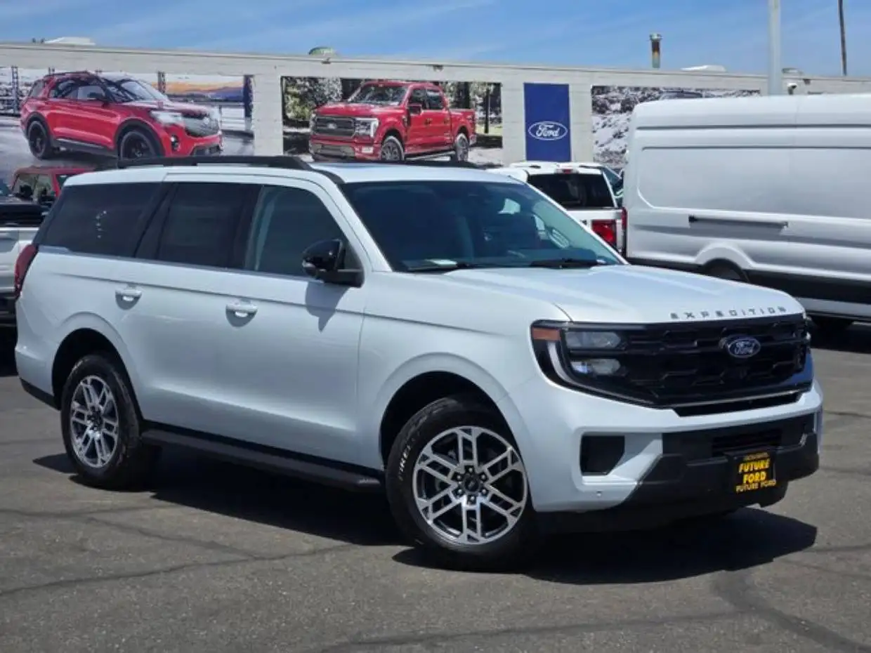 2026 Ford Expedition Active 4WD's photo